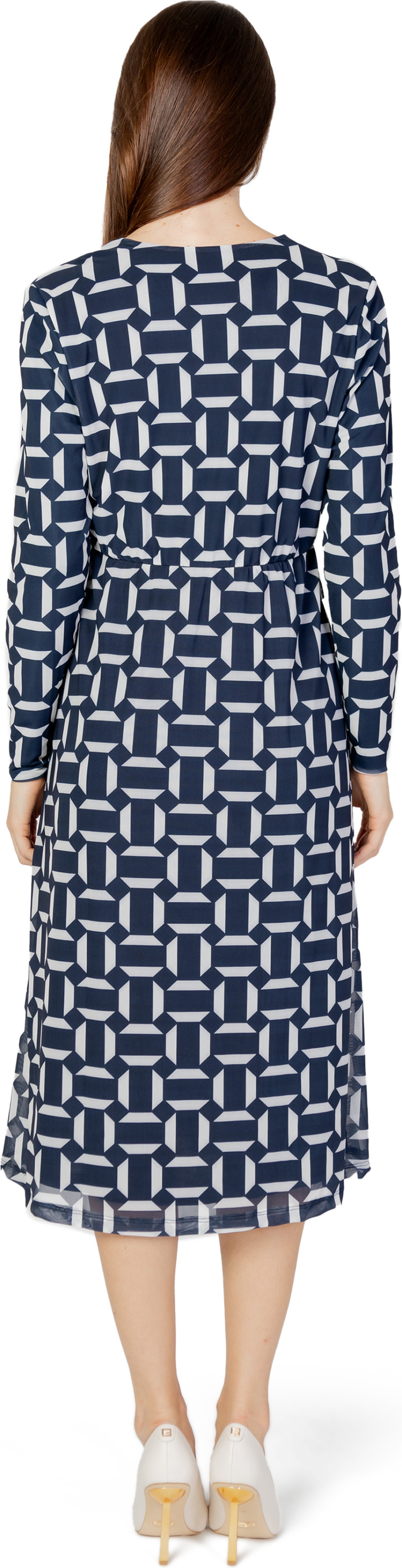 Dress Street One