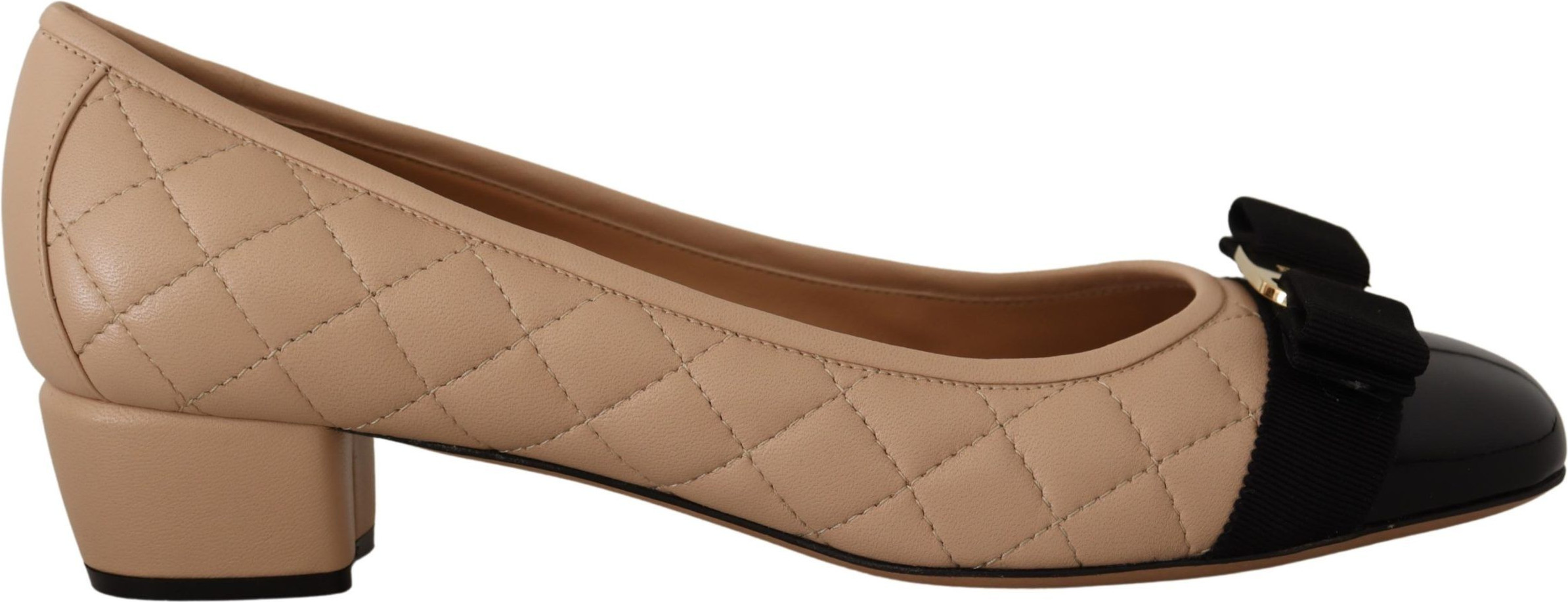 Pumps Salvatore Ferragamo Elegant Quilted Leather