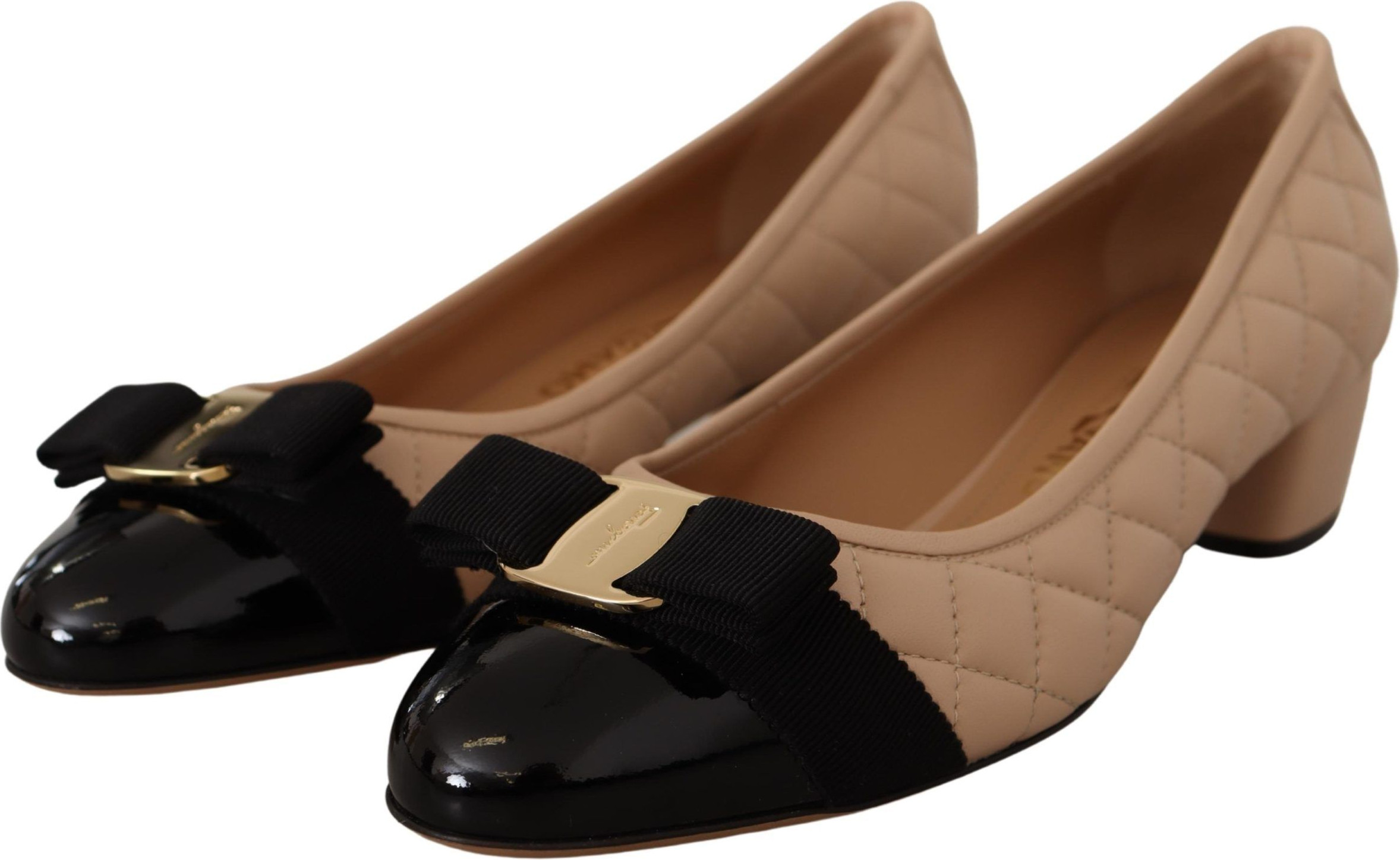 Pumps Salvatore Ferragamo Elegant Quilted Leather