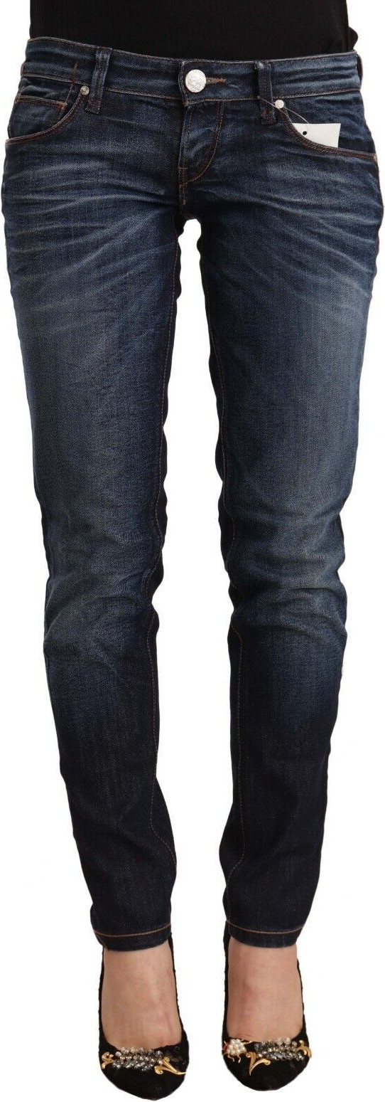 Jeans Yacht