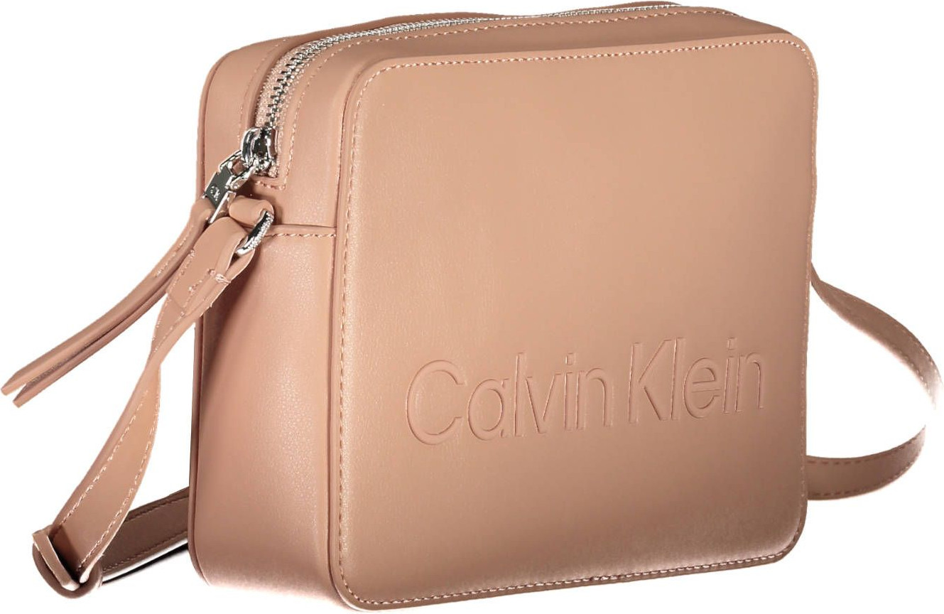 Calvin Klein sumkasi