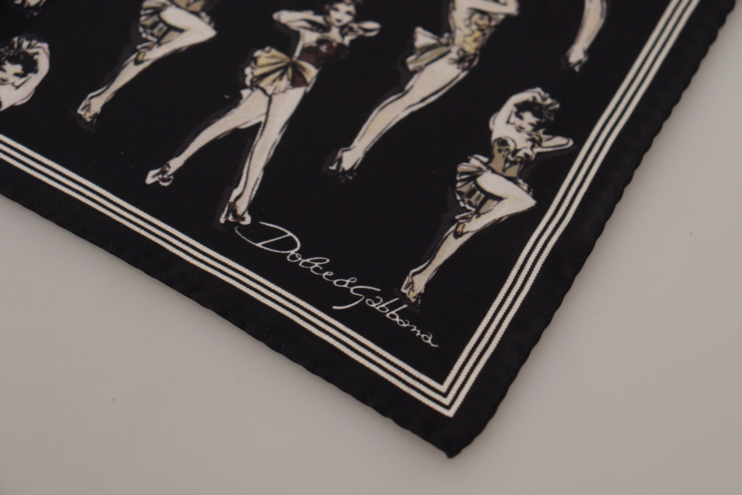 Dolce & Gabbana cho'ntak ro'molchasi