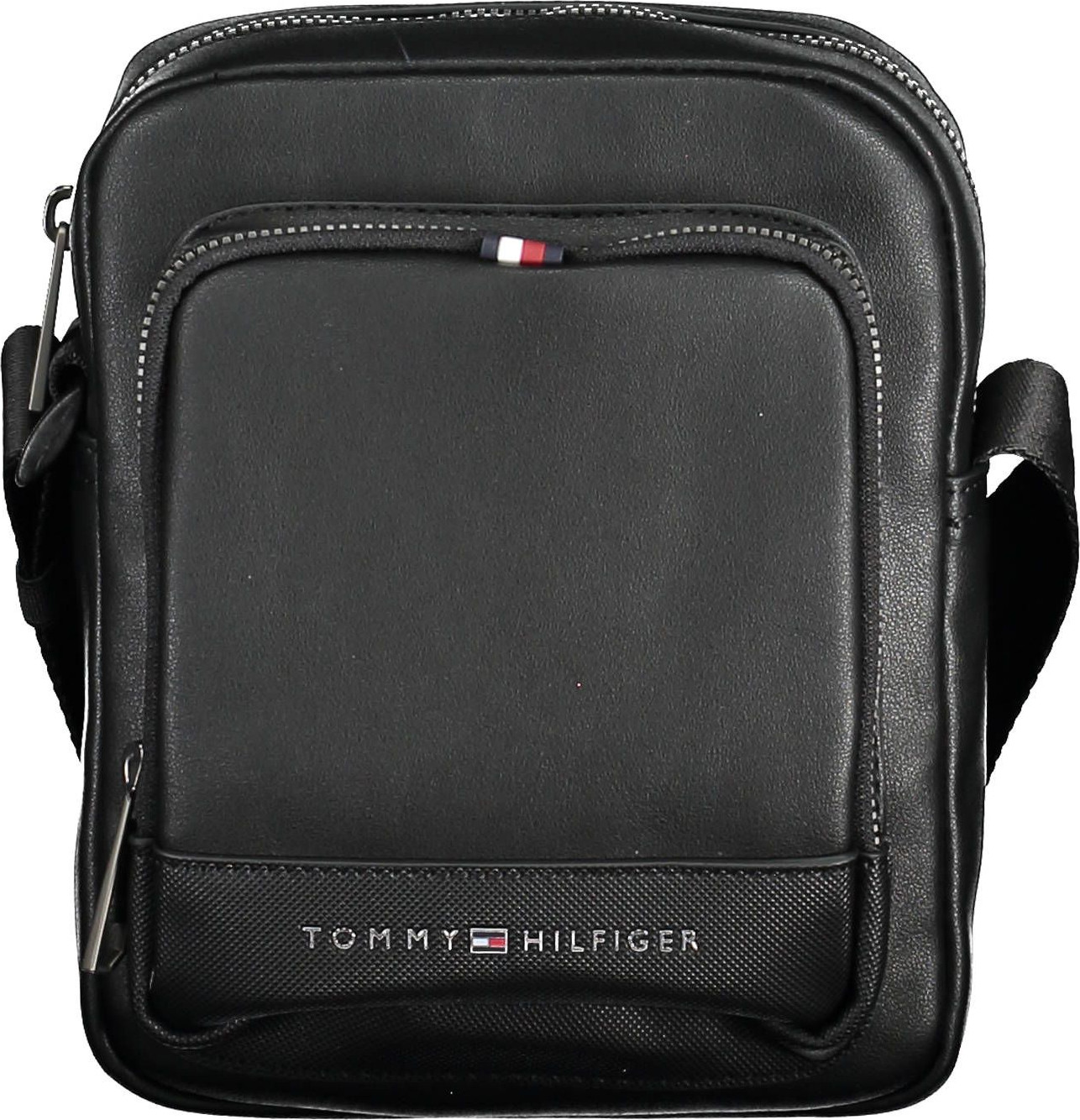 Tommy Hilfiger yeng sumkasi