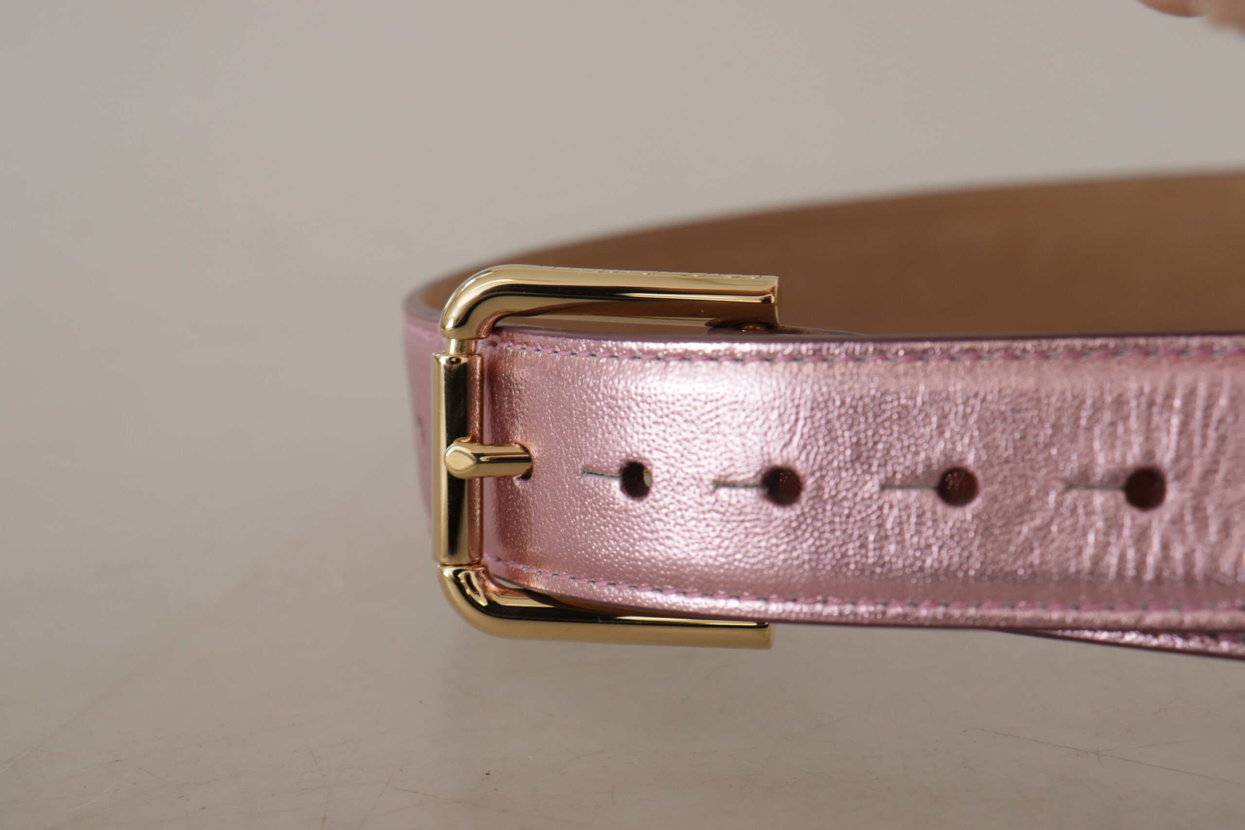 Kamari - Dolce & Gabbana Elegant Metallic Pink Leather Belt