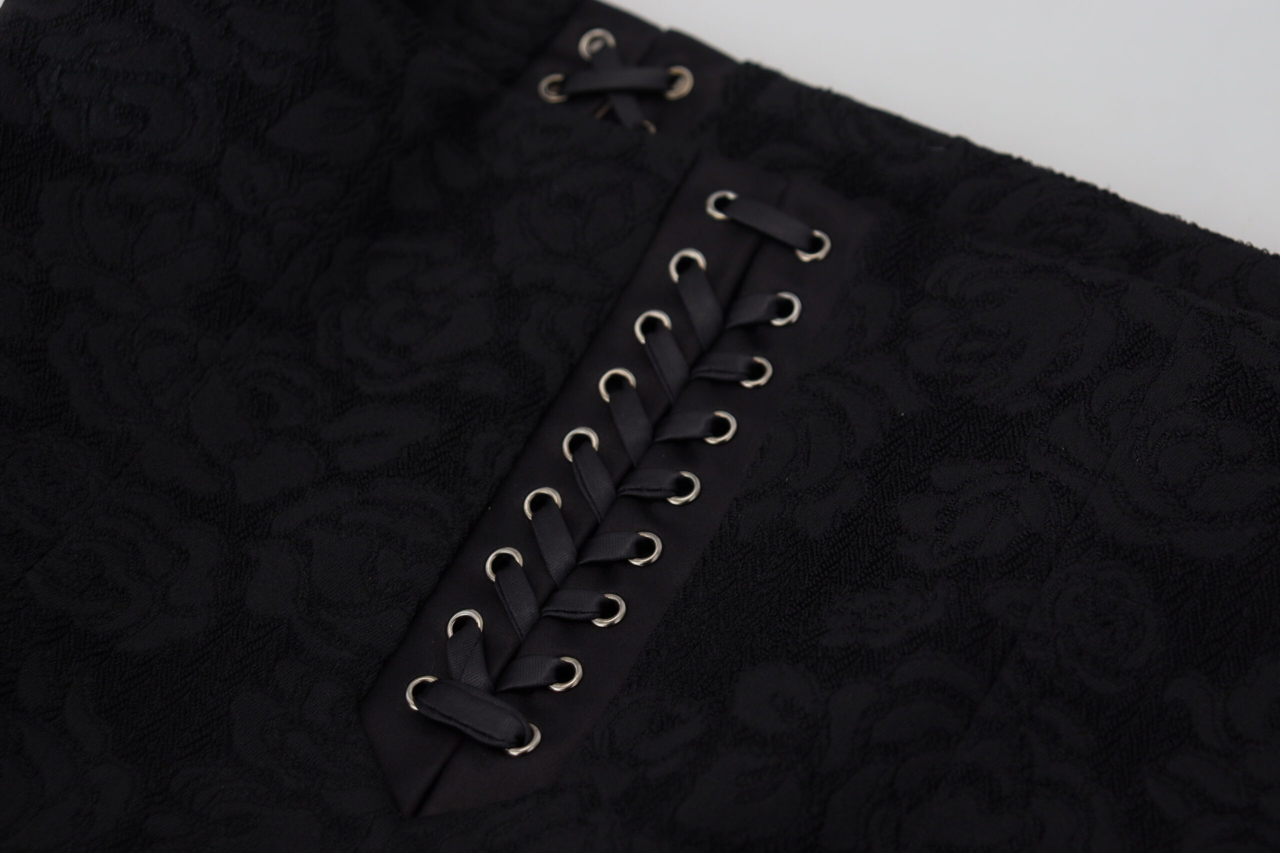 Dolce & Gabbana Qora Brokar Tikilgan Kiyim