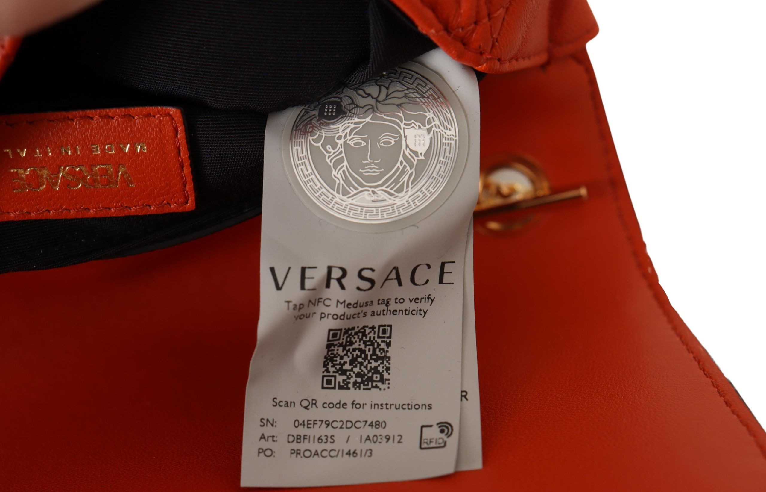 Crossbody sumkasi Versace