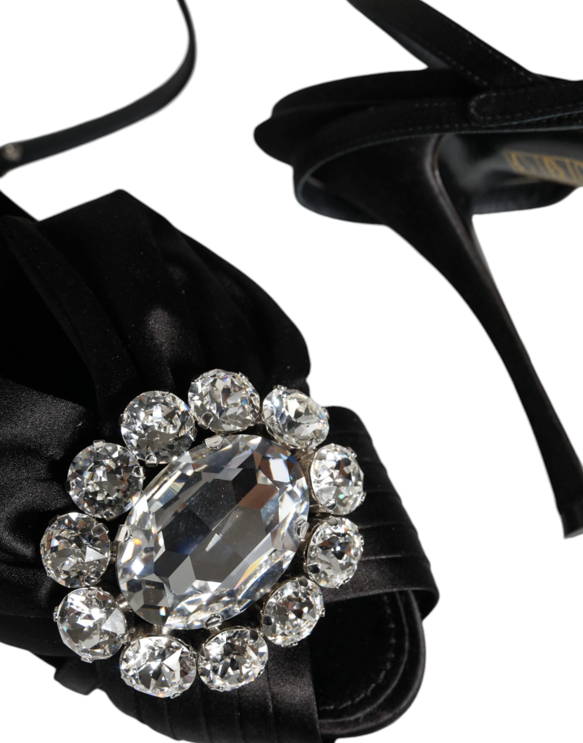 Dolce & Gabbana'dan Astarli Sandallar