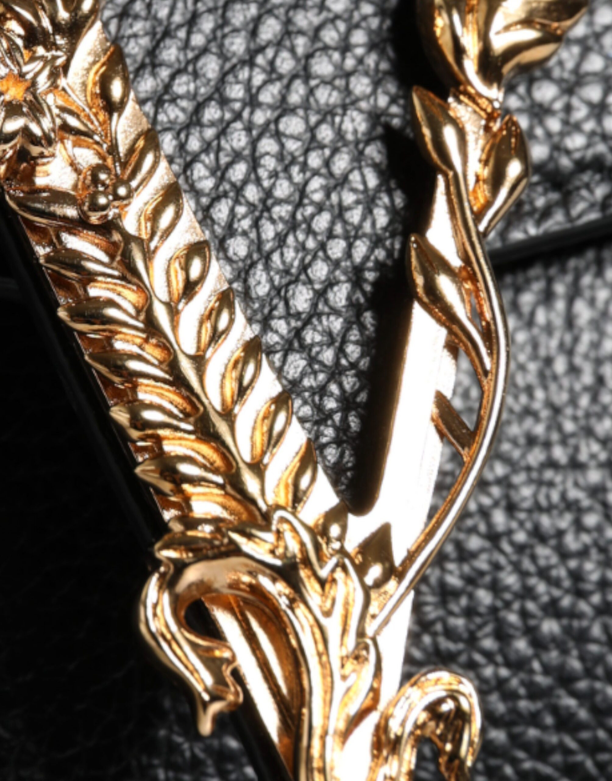 Crossbody sumkasi Versace