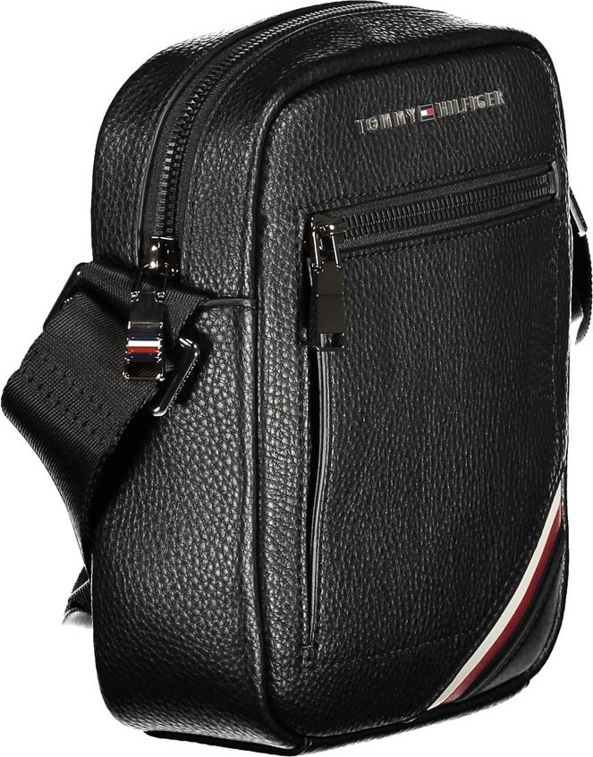 Tommy Hilfiger yelkan sumkasi