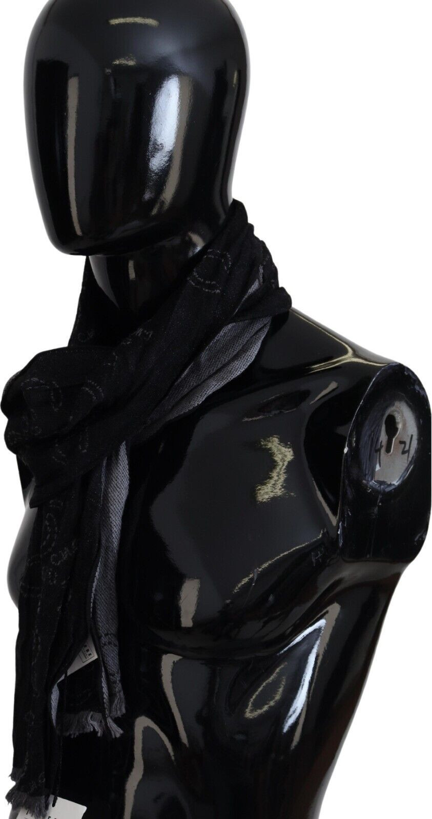CoStume National Milliy sharfi