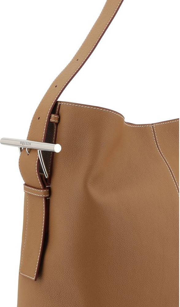 Yeng sumkasi Alexander McQueen T-Bar Sling