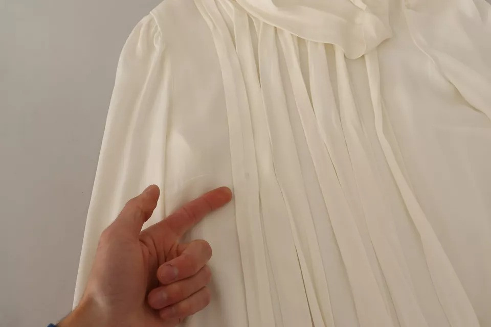 Dolce & Gabbana dan ipakli, uzun yengli, balandbog'imli ustki kiyim