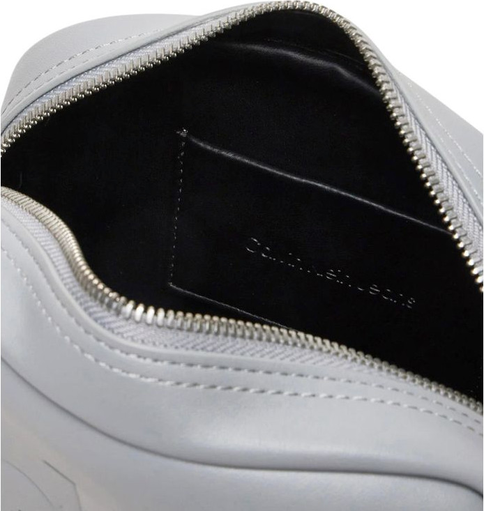 Calvin Klein Jeans sumkasi