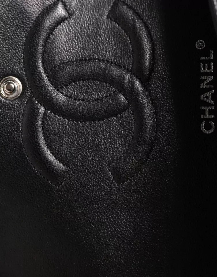 Сумка через плечо Chanel Серия 11 Средняя Классическая Двойной клапан