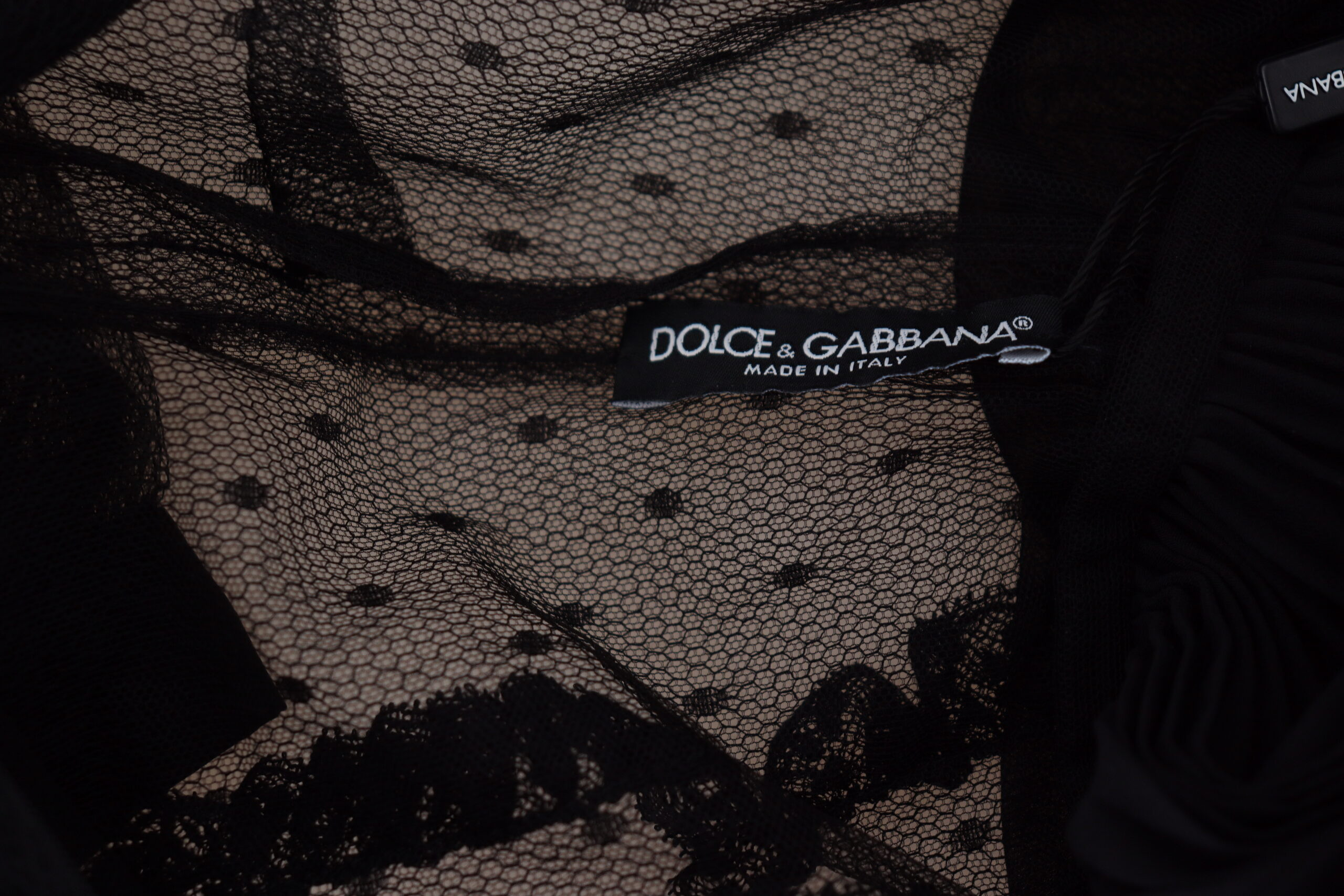 Черное мини-платье Dolce & Gabbana А-силуэта с кружевной отделкой