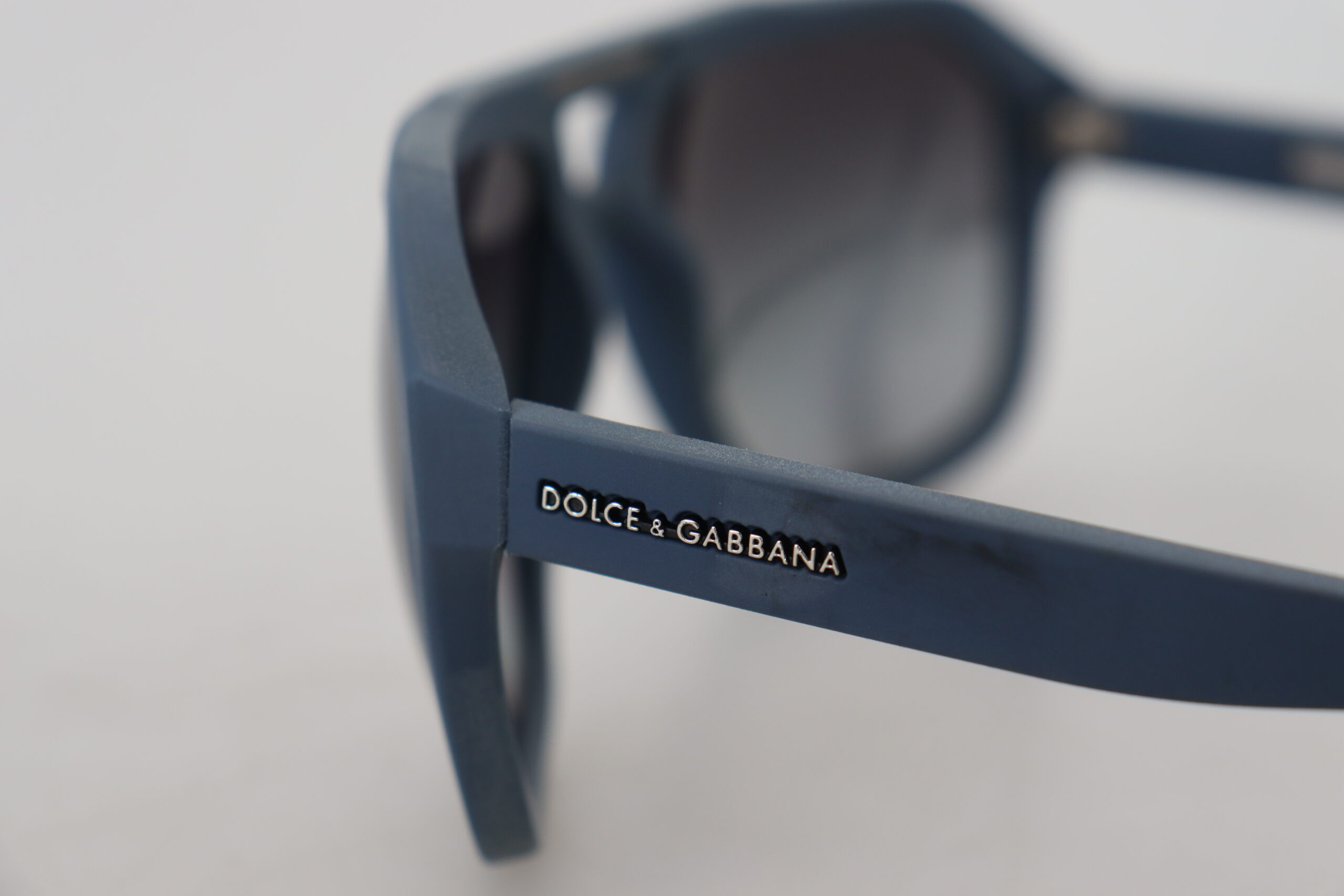Солнцезащитные очки Dolce & Gabbana