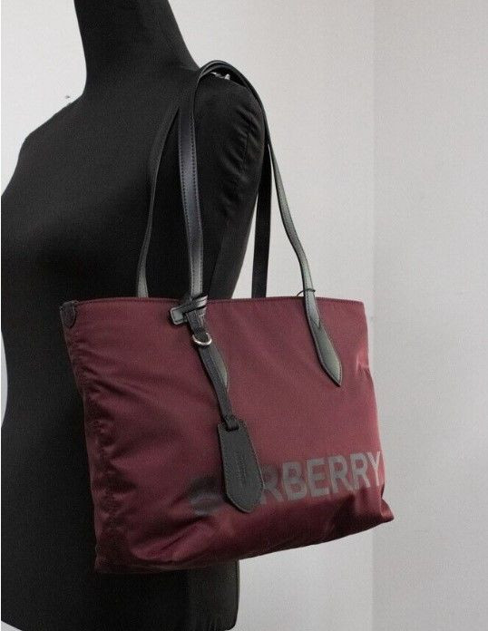Burberry Tote Yengil sumkasi