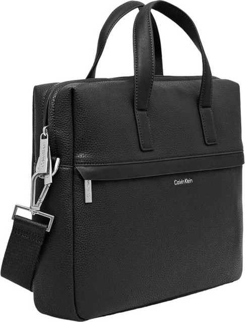 Calvin Klein sumkasi