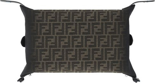 Fendi qo'l sumkasi
