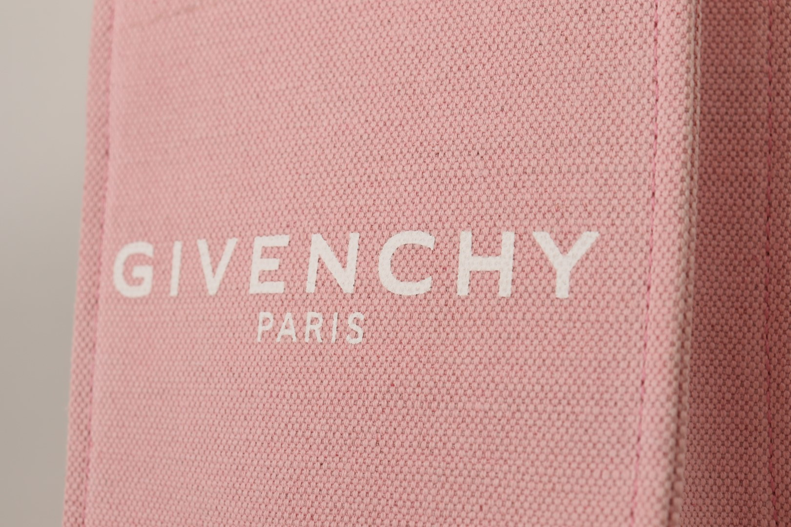 Shoulder Bag Givenchy Chic Bright Pink Mini