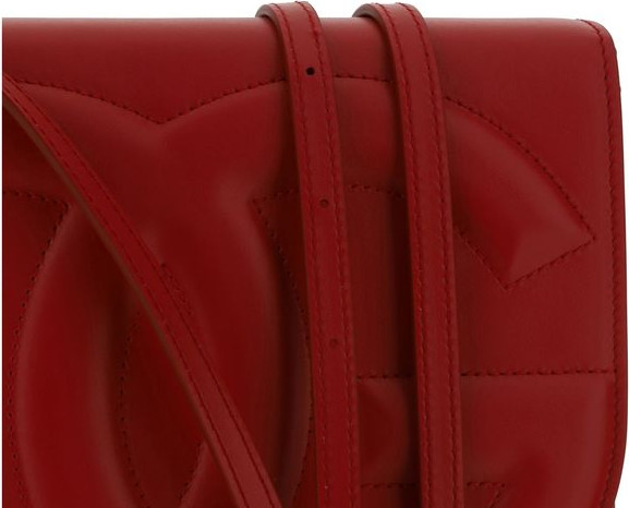 Dolce & Gabbana yeng sumkasi