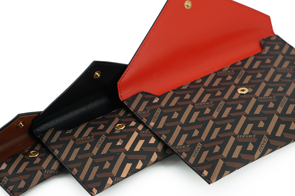 Набор косметичек Versace Elegant Trio