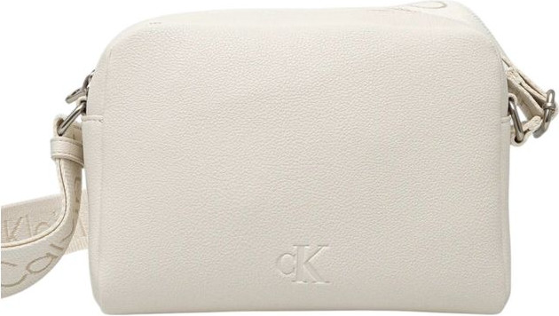 Calvin Klein sumkasi