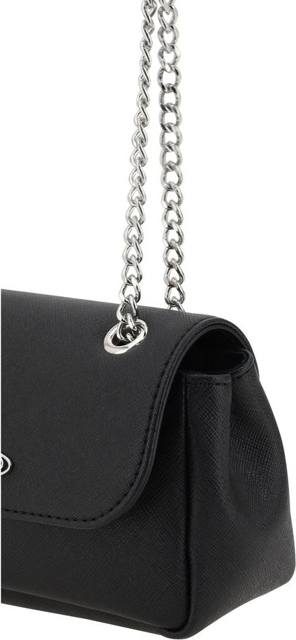 Vivienne Westwood yeng sumkasi