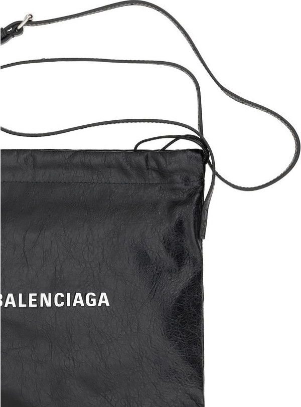 Balenciaga yeng sumkasi