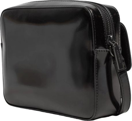 Calvin Klein sumkasi