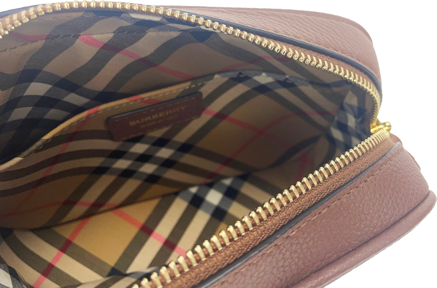 Сумка через плечо Burberry Small Leather Camera Crossbody с логотипом TB