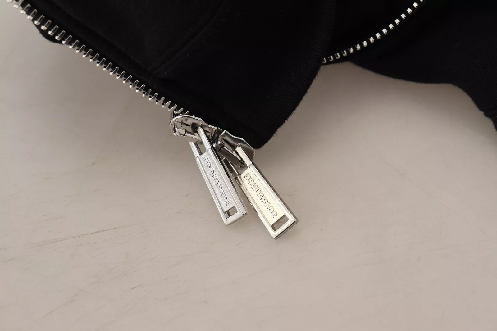 Джемпер Dsquared2