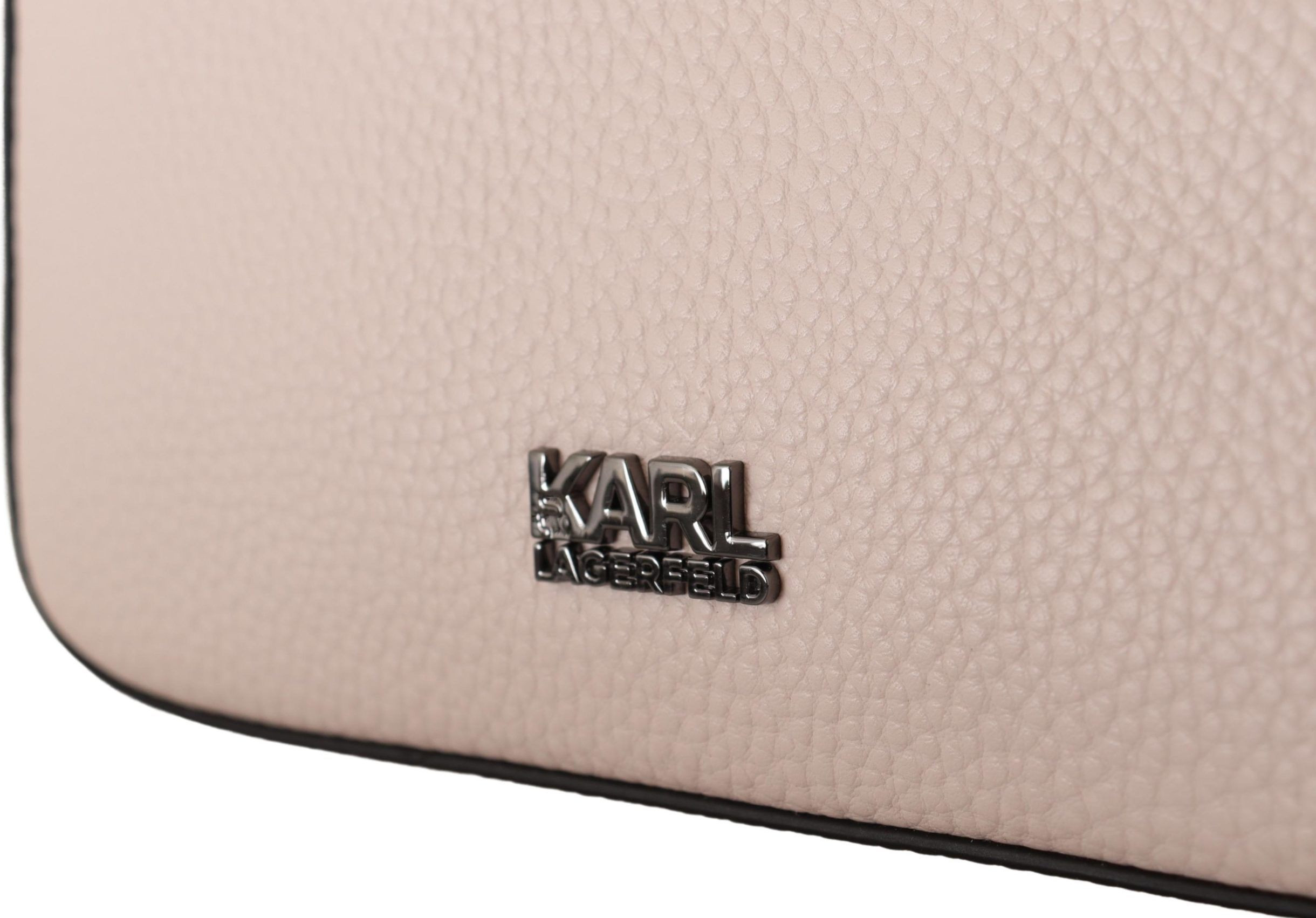 Kamera sumkasi Karl Lagerfeld