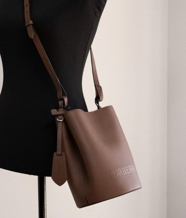 Crossbody sumkasi Burberry Lorne Small