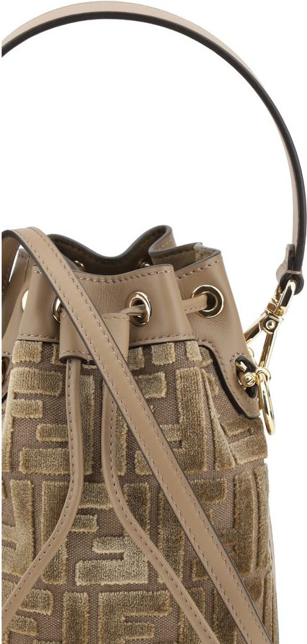 Fendi Mon Tresor sumkasi