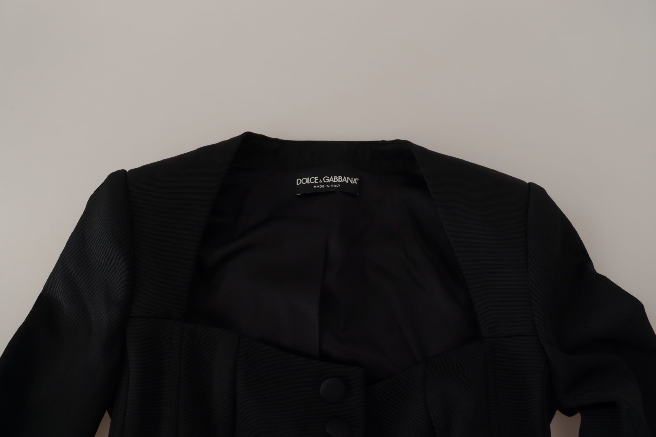 Черная приталенная куртка Dolce & Gabbana с длинными рукавами и кнопками