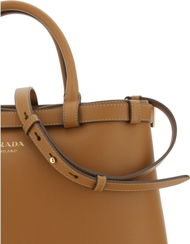 Сумка Prada