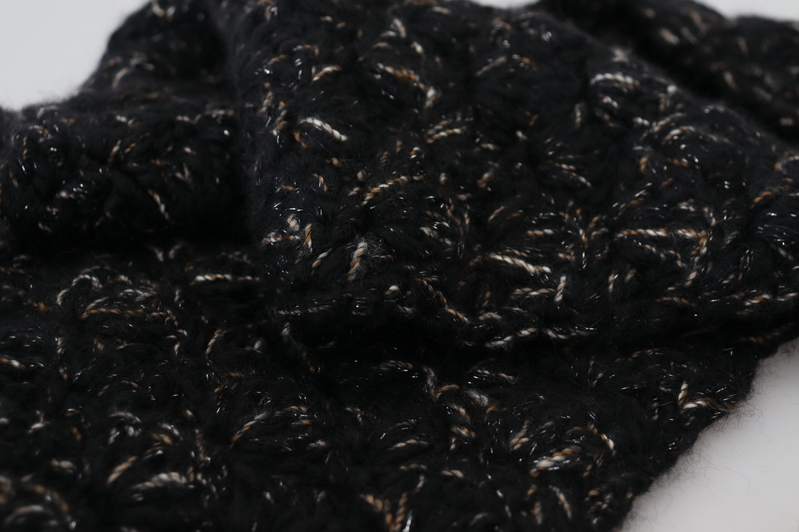 Scarf Dolce & Gabbana Elegant Virgin Wool Blend