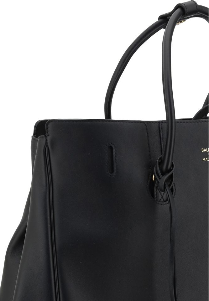 Handbag Balenciaga Hampton