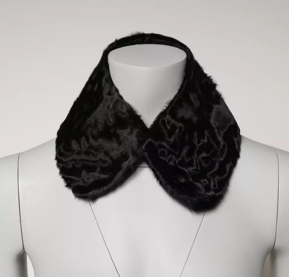 Schal Dolce & Gabbana Kragen aus schwarzem Lammfell Nackenwärmer