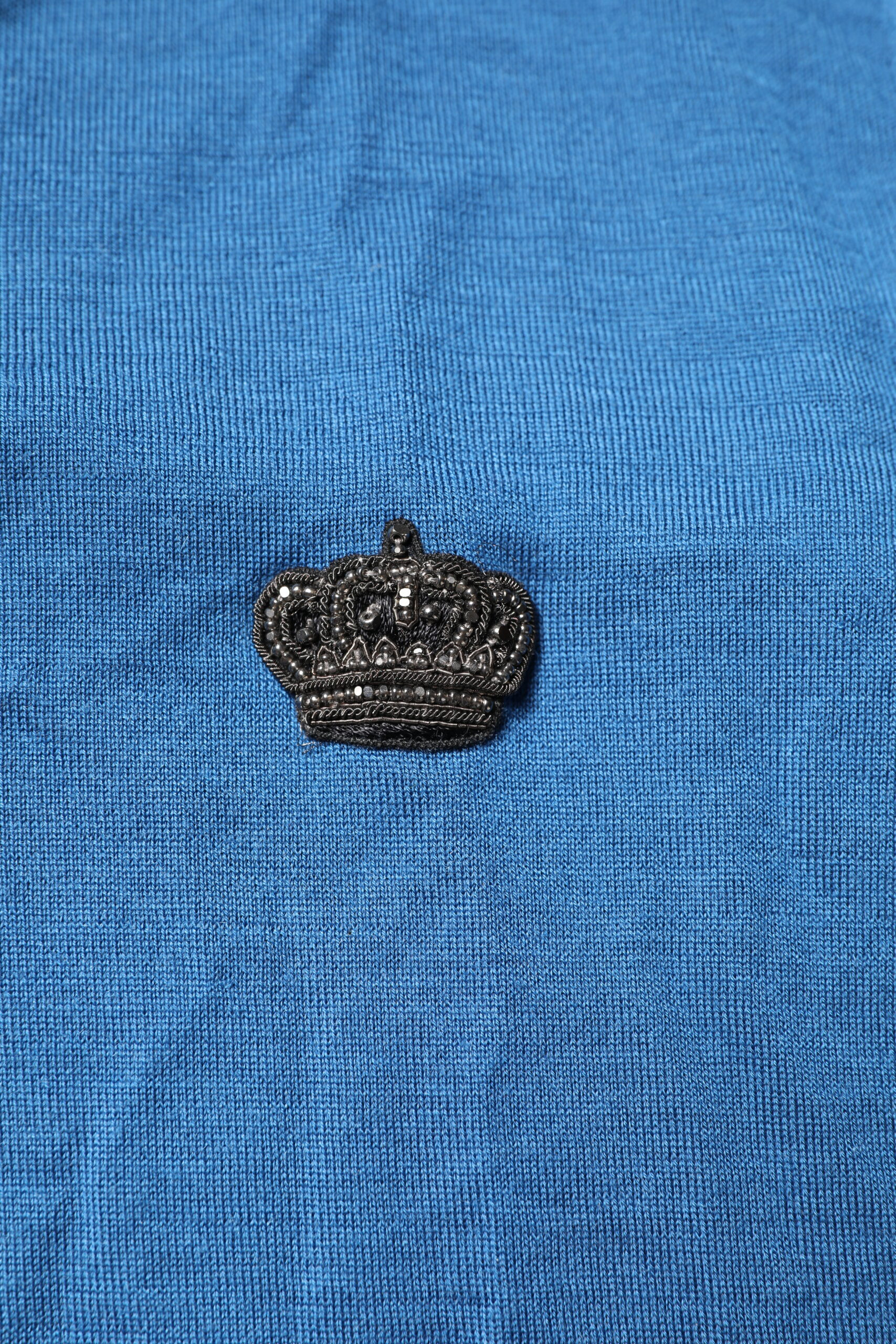 Blauer Kaschmirpullover mit V-Ausschnitt von Dolce & Gabbana