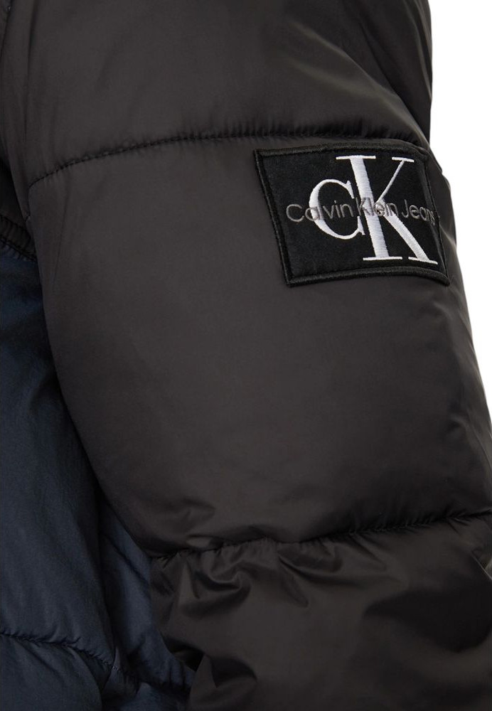 Kalvin Klayn Jeans paltosi