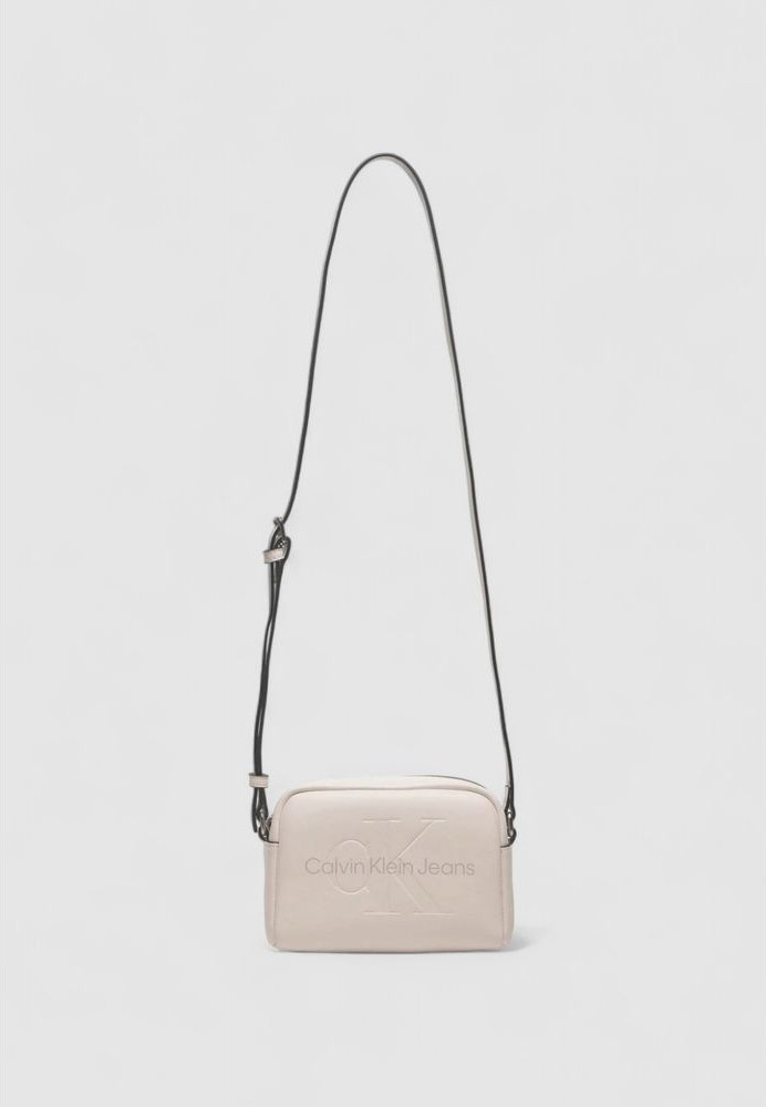 Calvin Klein Jeans sumkasi