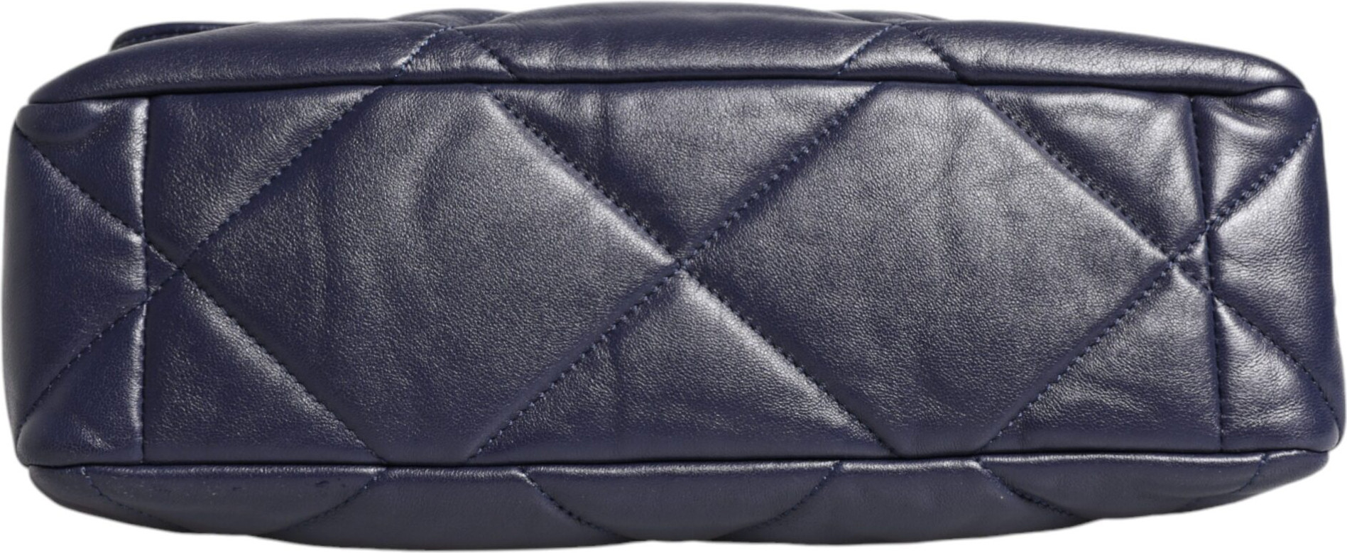 Chanel Moviy Charmli Teri Yelkada/Ko'l Chantasi (Katta)