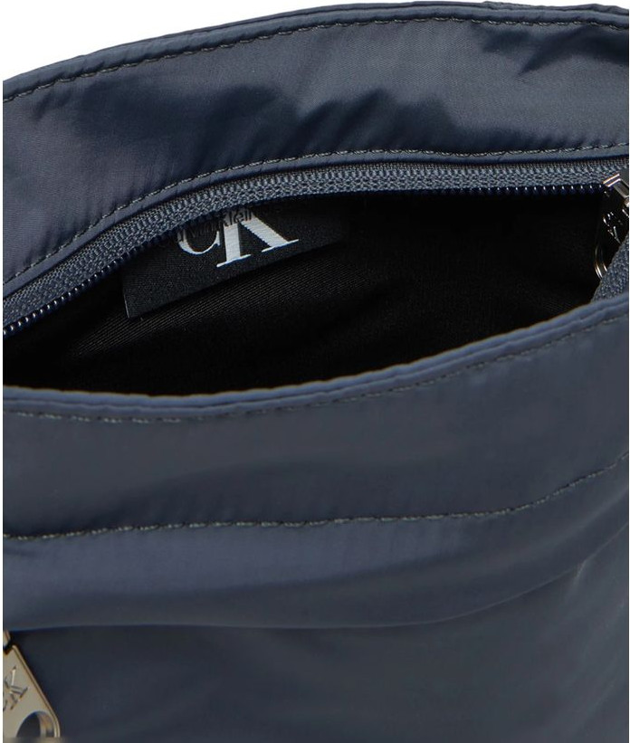 Calvin Klein Jeans sport Essentials Flatpack messenger sumkasi