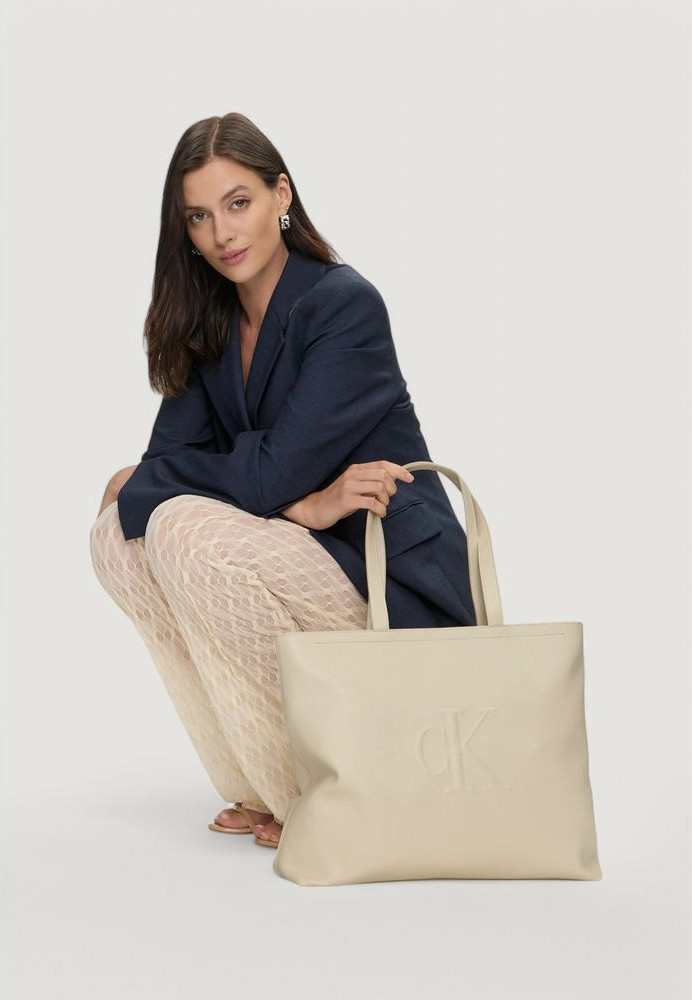 Сумка Calvin Klein SCULPTED SLIM TOTE34 DEBOSS