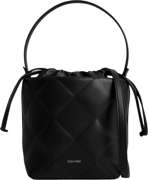 Calvin Klein DIAMOND QUILT BUCKET sumkasi