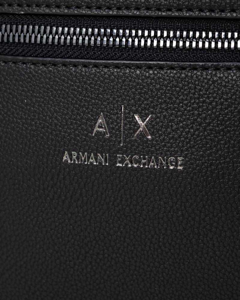 Сумка-мессенджер Armani Exchange