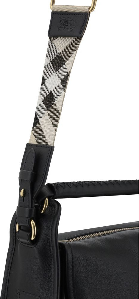 Bag Burberry B Clip Shoulder Bag