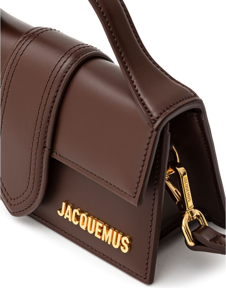 Jacquemus Le Bambino yelkasidagi sumkasi